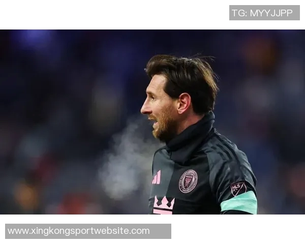 卡尔坦言追赶梅西的脚步仍需努力他始终是我心中的偶像